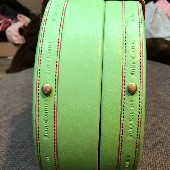 Juicy Couture leather train case purse READ please - Picture 14 of 16